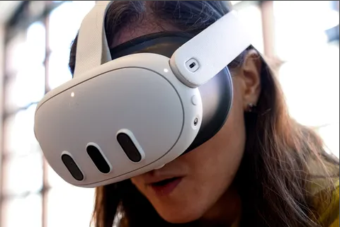 Meta發布新一代VR頭顯：處理器、屏幕升級，支持彩色透視和手部追蹤