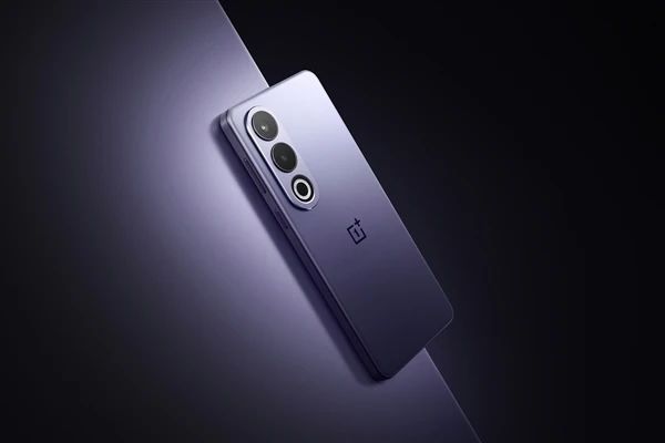 首發天馬U8+屏幕，一加Ace 3V挑戰中端手機護眼冠軍