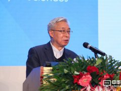 LG與三星都爭搶iPhone新面板訂單投資創新高
