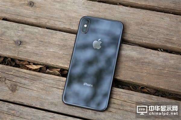 蘋果研發(fā)革命性新iPhone：懸浮手勢、內彎型曲面屏